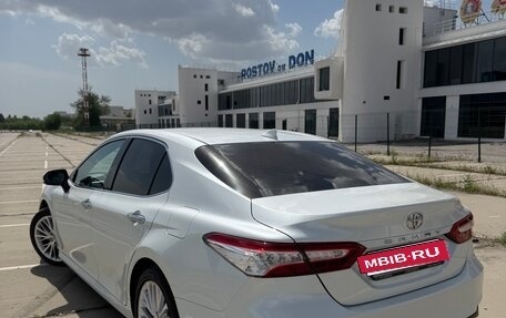 Toyota Camry, 2021 год, 3 600 000 рублей, 4 фотография