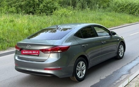 Hyundai Elantra VI рестайлинг, 2017 год, 995 000 рублей, 6 фотография