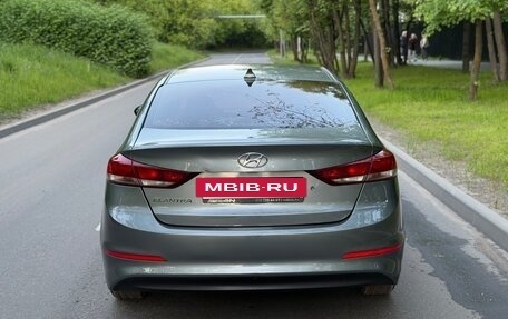 Hyundai Elantra VI рестайлинг, 2017 год, 995 000 рублей, 7 фотография