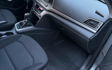 Hyundai Elantra VI рестайлинг, 2017 год, 995 000 рублей, 11 фотография