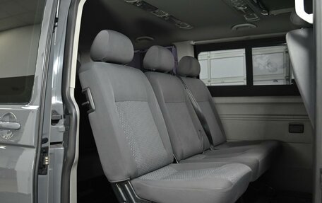 Volkswagen Caravelle T5, 2011 год, 1 799 000 рублей, 9 фотография