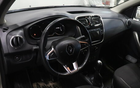 Renault Logan II, 2019 год, 976 000 рублей, 8 фотография