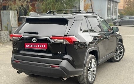 Toyota RAV4, 2019 год, 2 100 000 рублей, 2 фотография