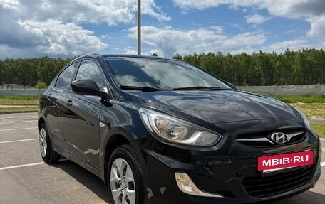 Hyundai Solaris II рестайлинг, 2012 год, 570 000 рублей, 8 фотография