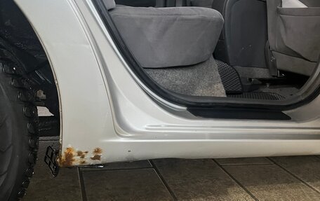 Toyota Prius, 2005 год, 650 000 рублей, 17 фотография