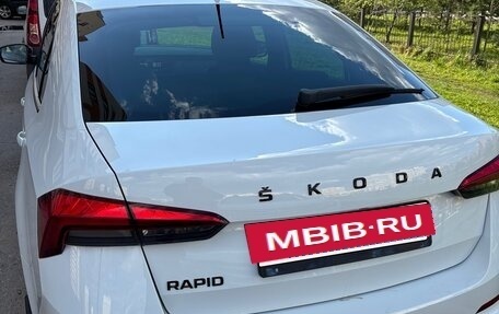 Skoda Rapid II, 2021 год, 2 000 000 рублей, 2 фотография