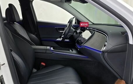 Mercedes-Benz E-Класс, 2024 год, 5 600 000 рублей, 6 фотография