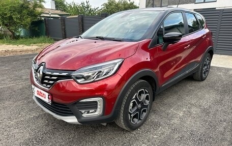 Renault Kaptur I рестайлинг, 2020 год, 2 000 000 рублей, 3 фотография