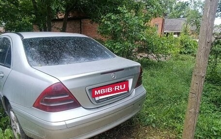 Mercedes-Benz C-Класс, 2002 год, 200 000 рублей, 2 фотография