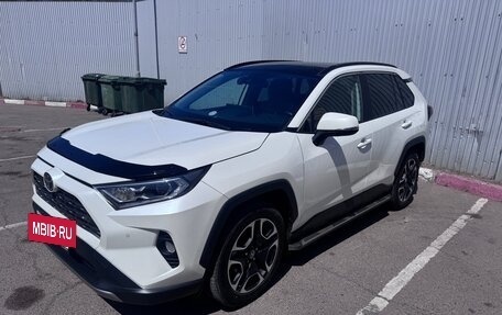 Toyota RAV4, 2020 год, 3 100 000 рублей, 17 фотография