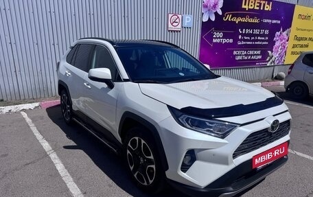 Toyota RAV4, 2020 год, 3 100 000 рублей, 14 фотография