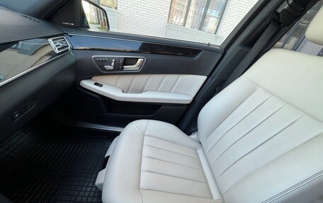Mercedes-Benz E-Класс, 2014 год, 2 250 000 рублей, 39 фотография