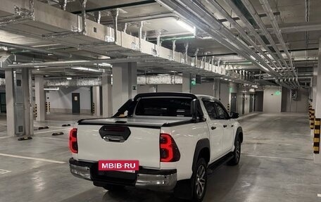 Toyota Hilux VIII, 2015 год, 3 200 000 рублей, 6 фотография