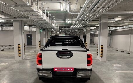 Toyota Hilux VIII, 2015 год, 3 200 000 рублей, 7 фотография