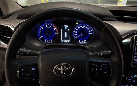 Toyota Hilux VIII, 2015 год, 3 200 000 рублей, 12 фотография