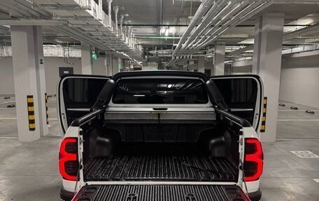 Toyota Hilux VIII, 2015 год, 3 200 000 рублей, 9 фотография