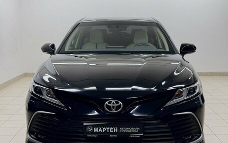 Toyota Camry, 2021 год, 3 400 000 рублей, 2 фотография