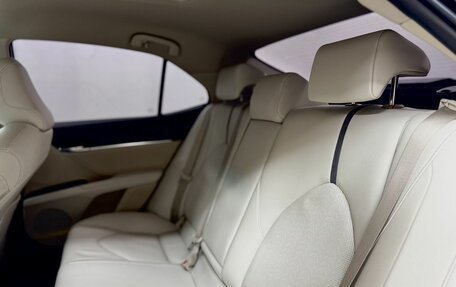 Toyota Camry, 2021 год, 3 400 000 рублей, 14 фотография