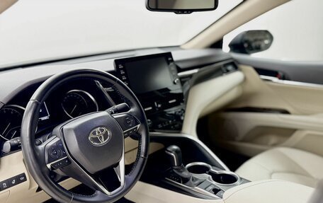 Toyota Camry, 2021 год, 3 400 000 рублей, 11 фотография