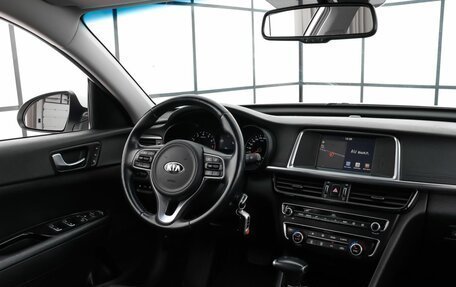 KIA Optima IV, 2018 год, 2 199 000 рублей, 7 фотография