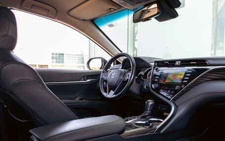 Toyota Camry, 2021 год, 1 855 000 рублей, 19 фотография