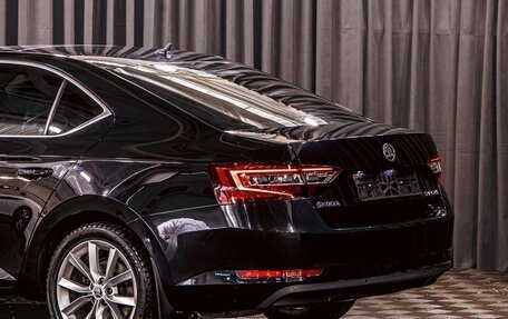 Skoda Superb III рестайлинг, 2018 год, 1 855 000 рублей, 10 фотография