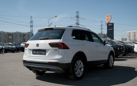 Volkswagen Tiguan II, 2018 год, 2 030 000 рублей, 5 фотография