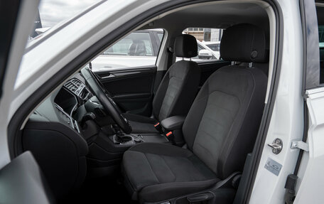 Volkswagen Tiguan II, 2018 год, 2 030 000 рублей, 9 фотография
