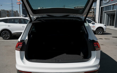 Volkswagen Tiguan II, 2018 год, 2 030 000 рублей, 24 фотография
