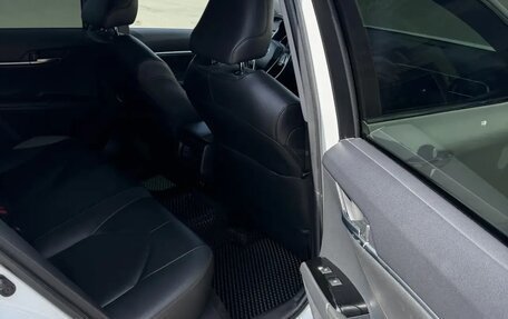 Toyota Camry, 2019 год, 2 900 000 рублей, 12 фотография