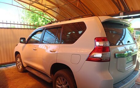 Toyota Land Cruiser Prado 150 рестайлинг 2, 2016 год, 3 750 000 рублей, 6 фотография
