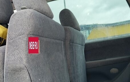 Mitsubishi Chariot III, 2001 год, 365 000 рублей, 23 фотография