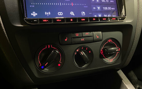 Volkswagen Jetta VI, 2015 год, 1 150 000 рублей, 13 фотография
