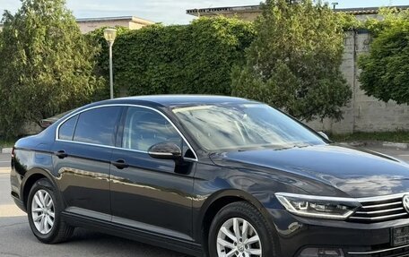 Volkswagen Passat B8 рестайлинг, 2019 год, 1 730 000 рублей, 1 фотография