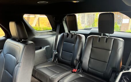 Ford Explorer VI, 2018 год, 2 990 000 рублей, 17 фотография