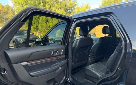 Ford Explorer VI, 2018 год, 2 990 000 рублей, 15 фотография