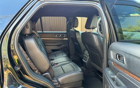 Ford Explorer VI, 2018 год, 2 990 000 рублей, 20 фотография
