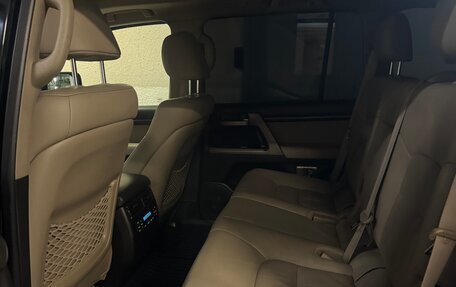 Toyota Land Cruiser 200, 2010 год, 3 000 000 рублей, 10 фотография