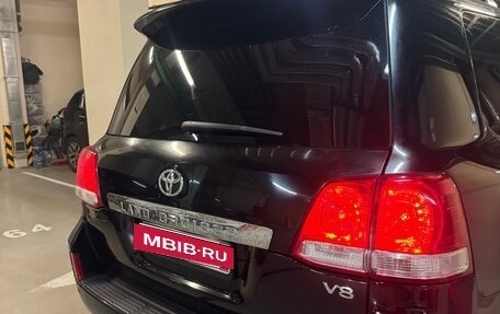 Toyota Land Cruiser 200, 2010 год, 3 000 000 рублей, 6 фотография