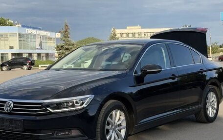 Volkswagen Passat B8 рестайлинг, 2019 год, 1 730 000 рублей, 2 фотография