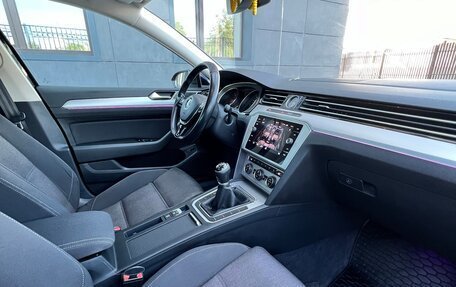 Volkswagen Passat B8 рестайлинг, 2019 год, 1 730 000 рублей, 8 фотография