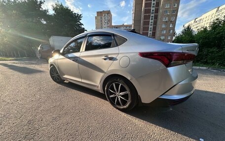 Hyundai Accent IV, 2021 год, 1 500 000 рублей, 5 фотография