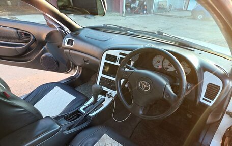 Toyota Celica VII рестайлинг, 1997 год, 640 000 рублей, 6 фотография