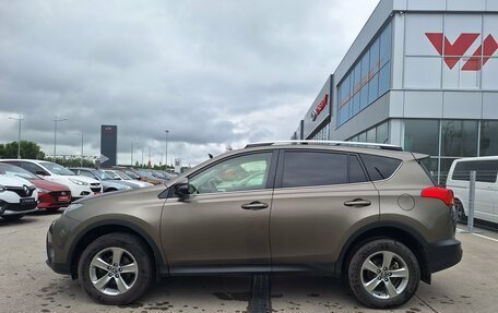 Toyota RAV4, 2015 год, 2 130 000 рублей, 2 фотография