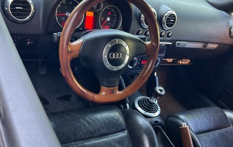 Audi TT, 2001 год, 700 000 рублей, 9 фотография
