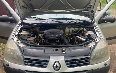 Renault Symbol I, 2005 год, 200 000 рублей, 16 фотография