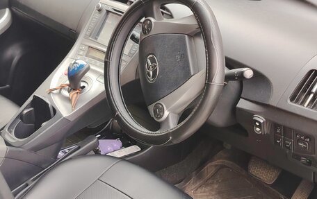 Toyota Prius, 2012 год, 980 000 рублей, 7 фотография