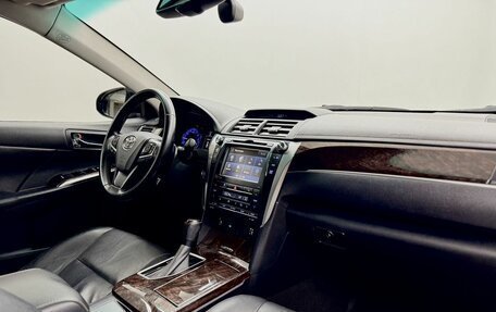 Toyota Camry, 2017 год, 1 789 000 рублей, 12 фотография