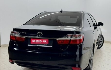 Toyota Camry, 2017 год, 1 789 000 рублей, 6 фотография