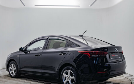 Hyundai Solaris II рестайлинг, 2019 год, 1 300 000 рублей, 3 фотография